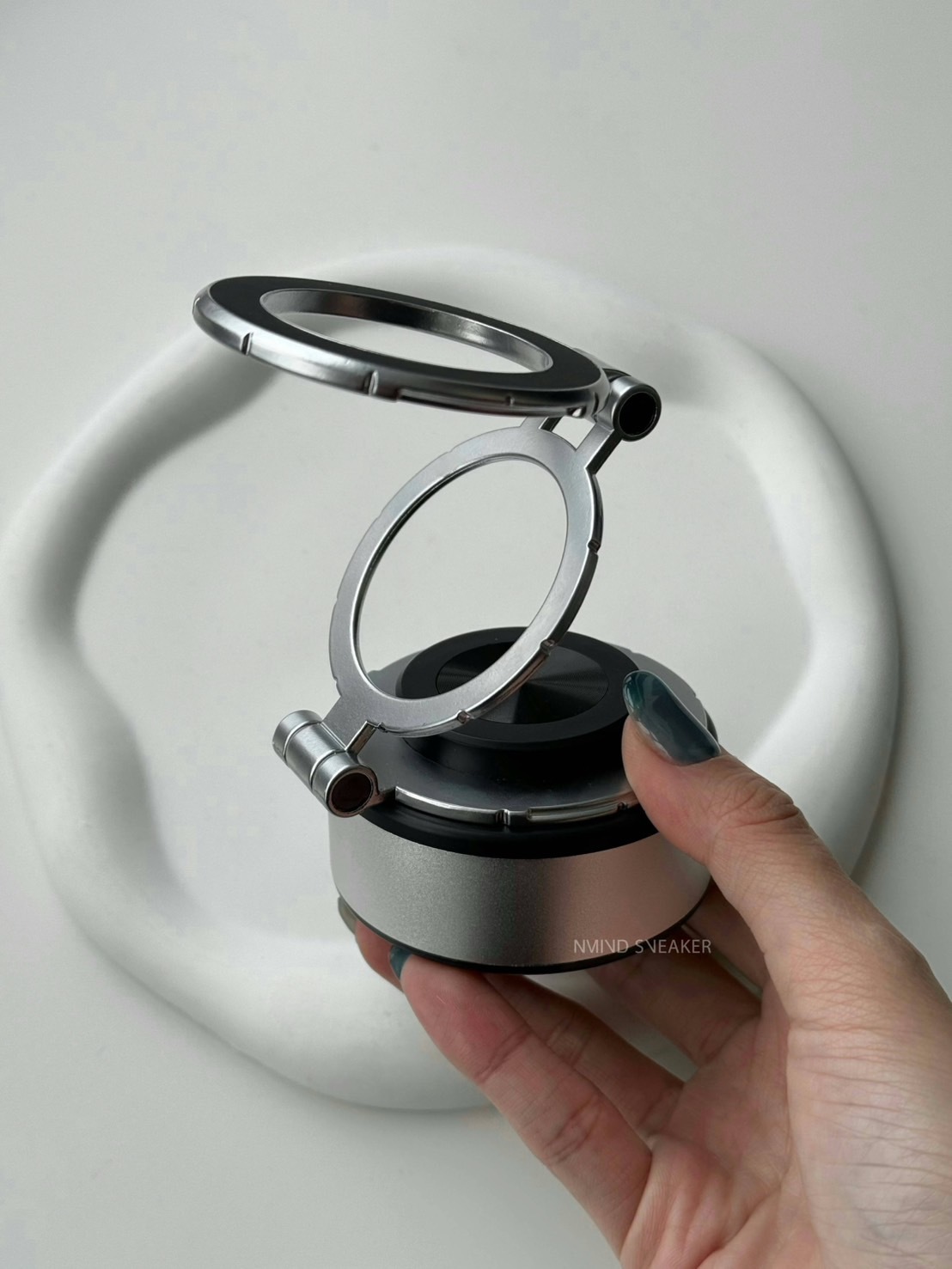 <快速出貨> 訂製款 三軸摺疊 真空磁吸支架