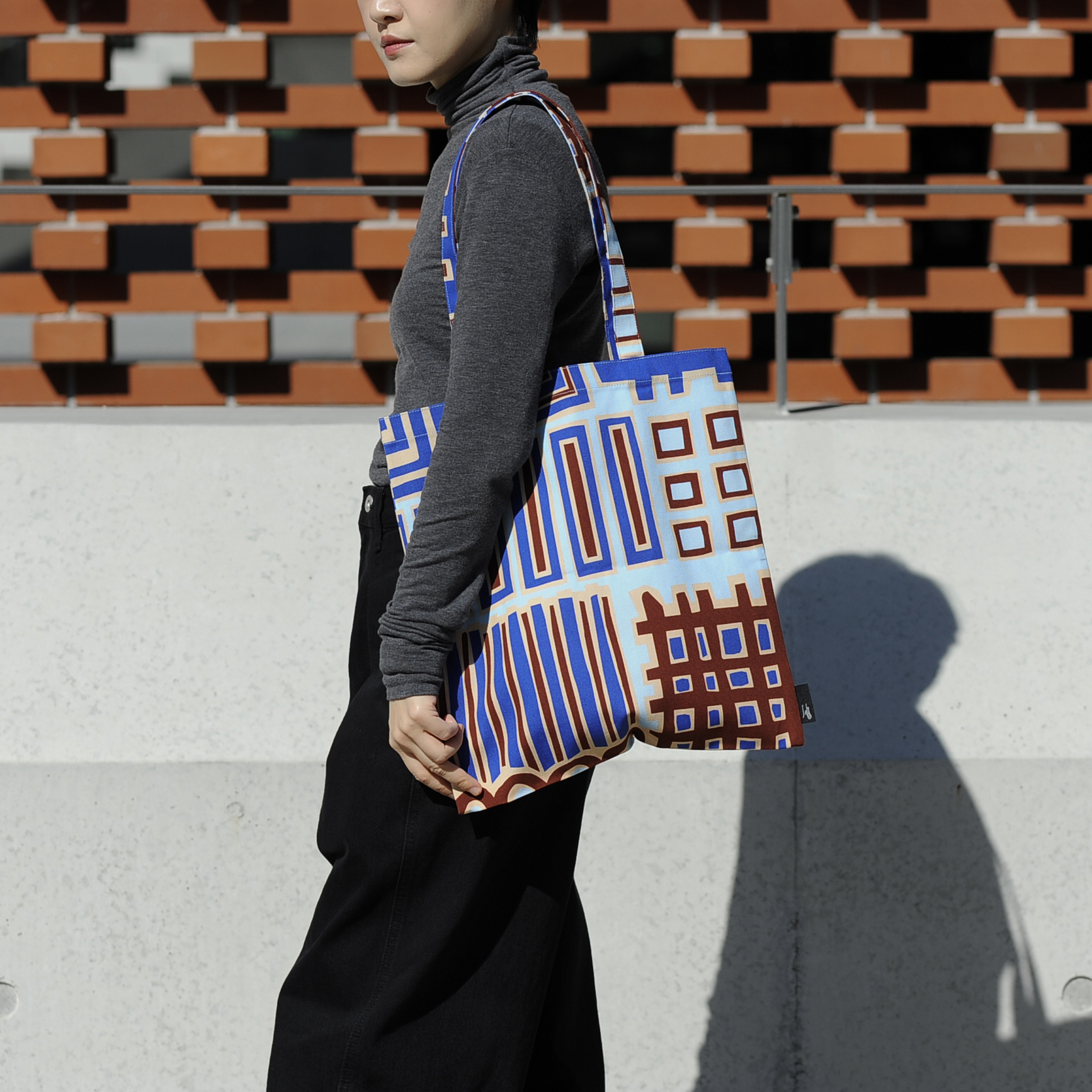 減簡托特包 / 都更咖啡