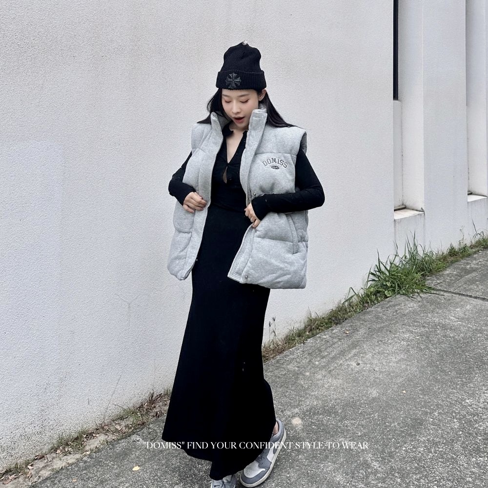 【DOMISS自訂】鋪棉刺繡英字背心外套-2色 羽絨背心 外套(現貨)