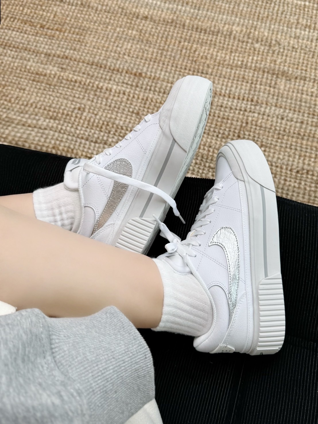 NIKE COURT LEGACY 白銀 星砂雲霧 HQ2307-100