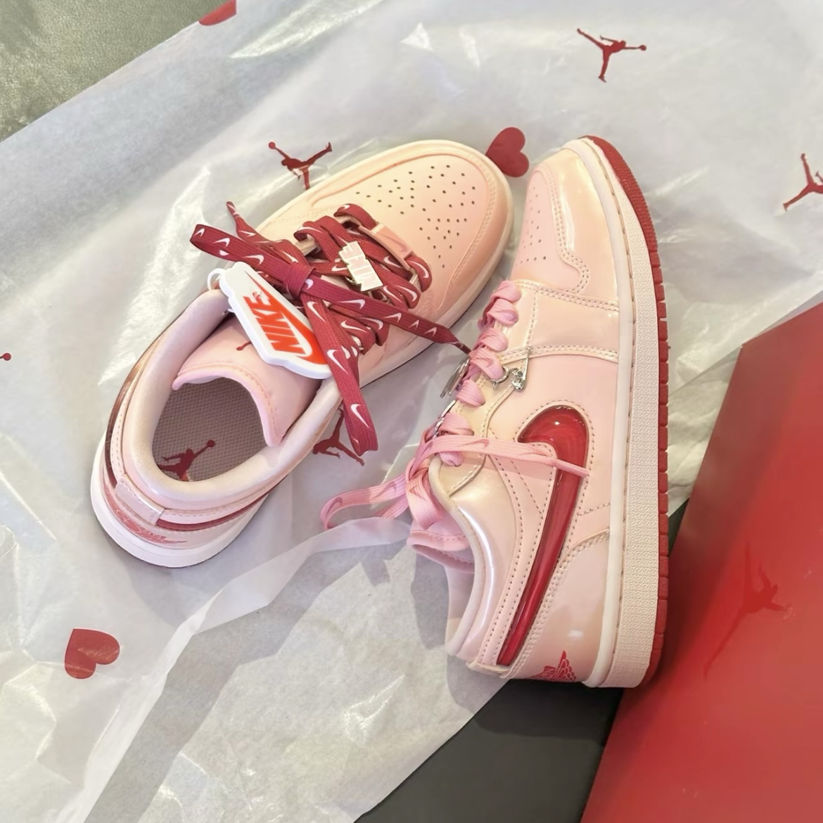 Nike Air Jordan 1 Low Valentine's Day 粉紅 果凍勾 情人節 AJ 喬丹 低筒休閒鞋