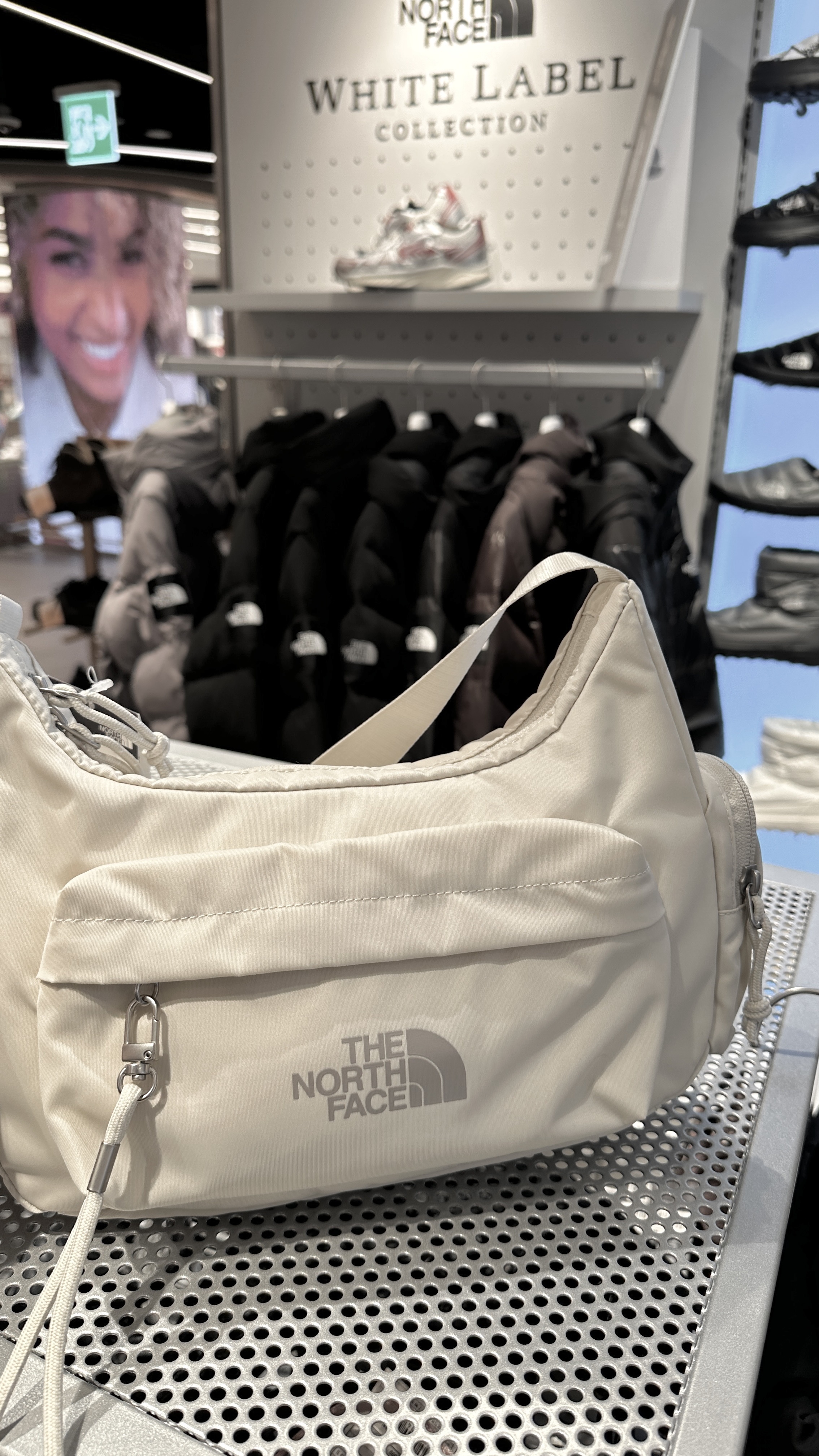 U)THE NORTH FACE WHITE LABEL/TNF/WL-BONNY HOBO BAG MINI（THE
