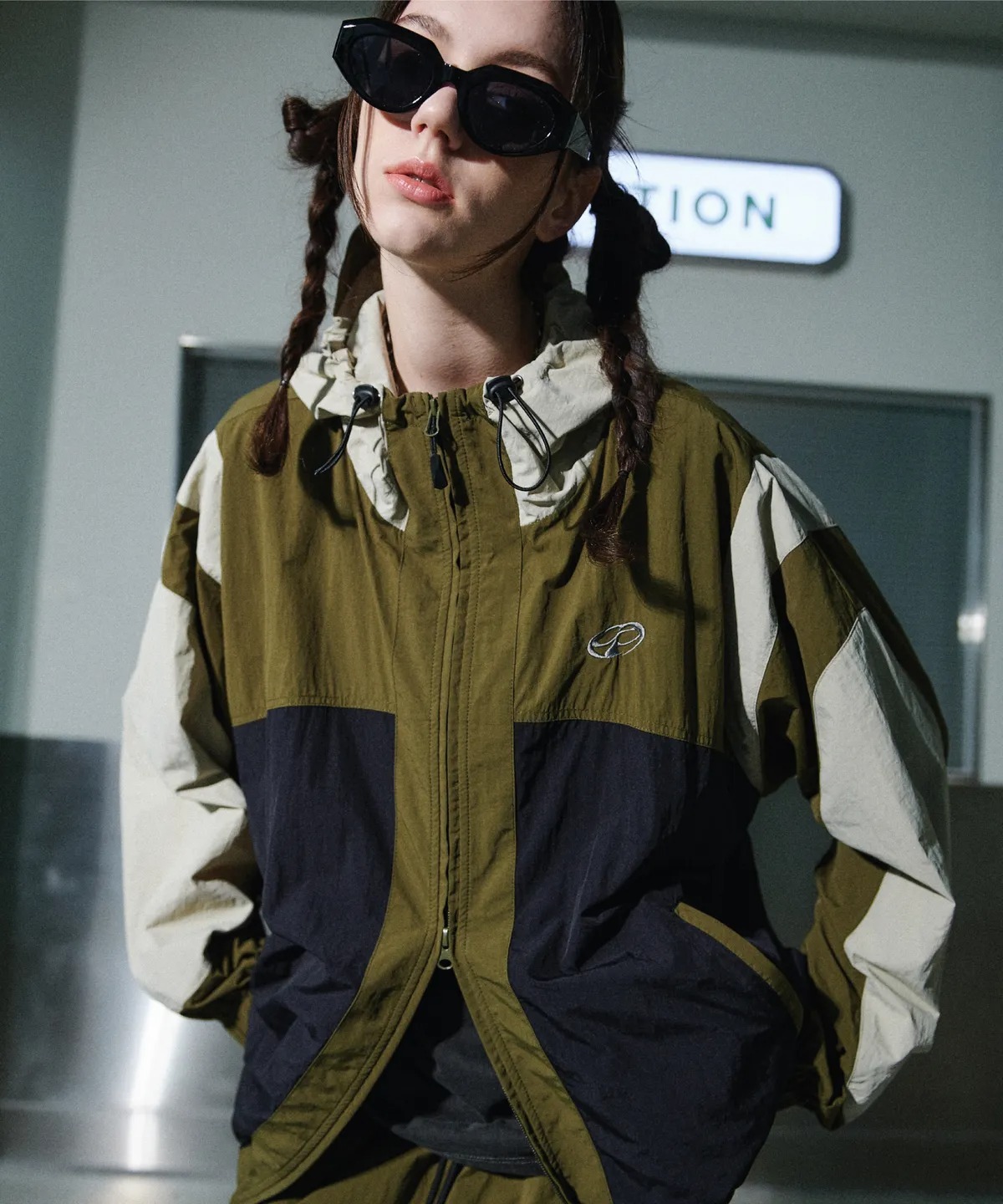 CPGN STUDIO Cracking Hooded Windbreaker