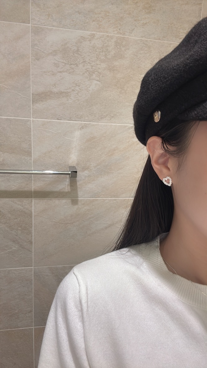 C16亮晶晶愛心耳環-925純銀