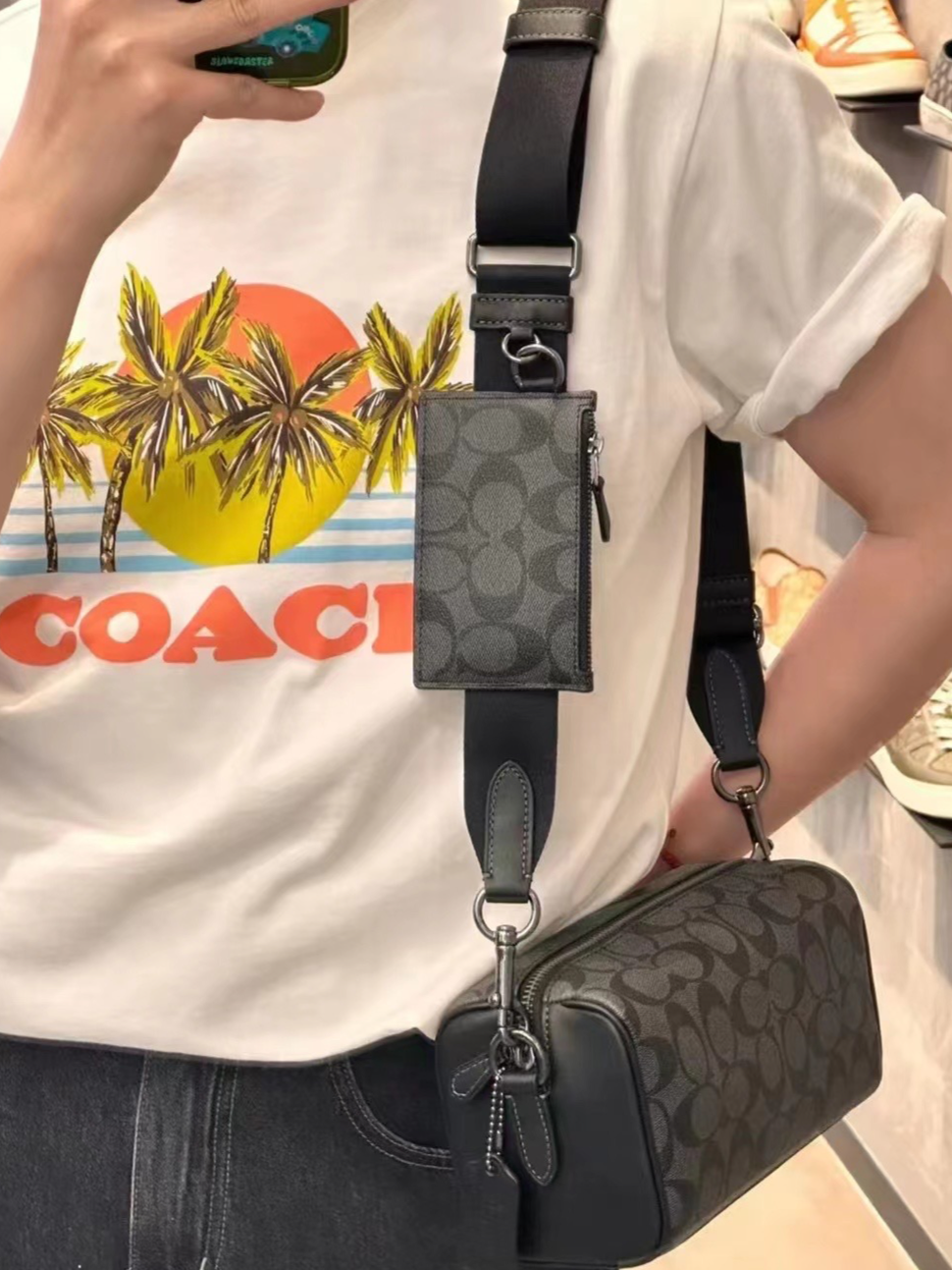 【預訂】Coach Axel Crossbody Bag