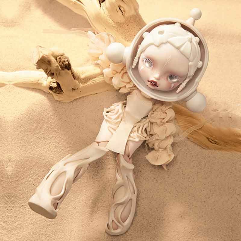 【代購】POP MART Bubble Mate IP SKULLPANDA White Dew Ball Jointed Dolls