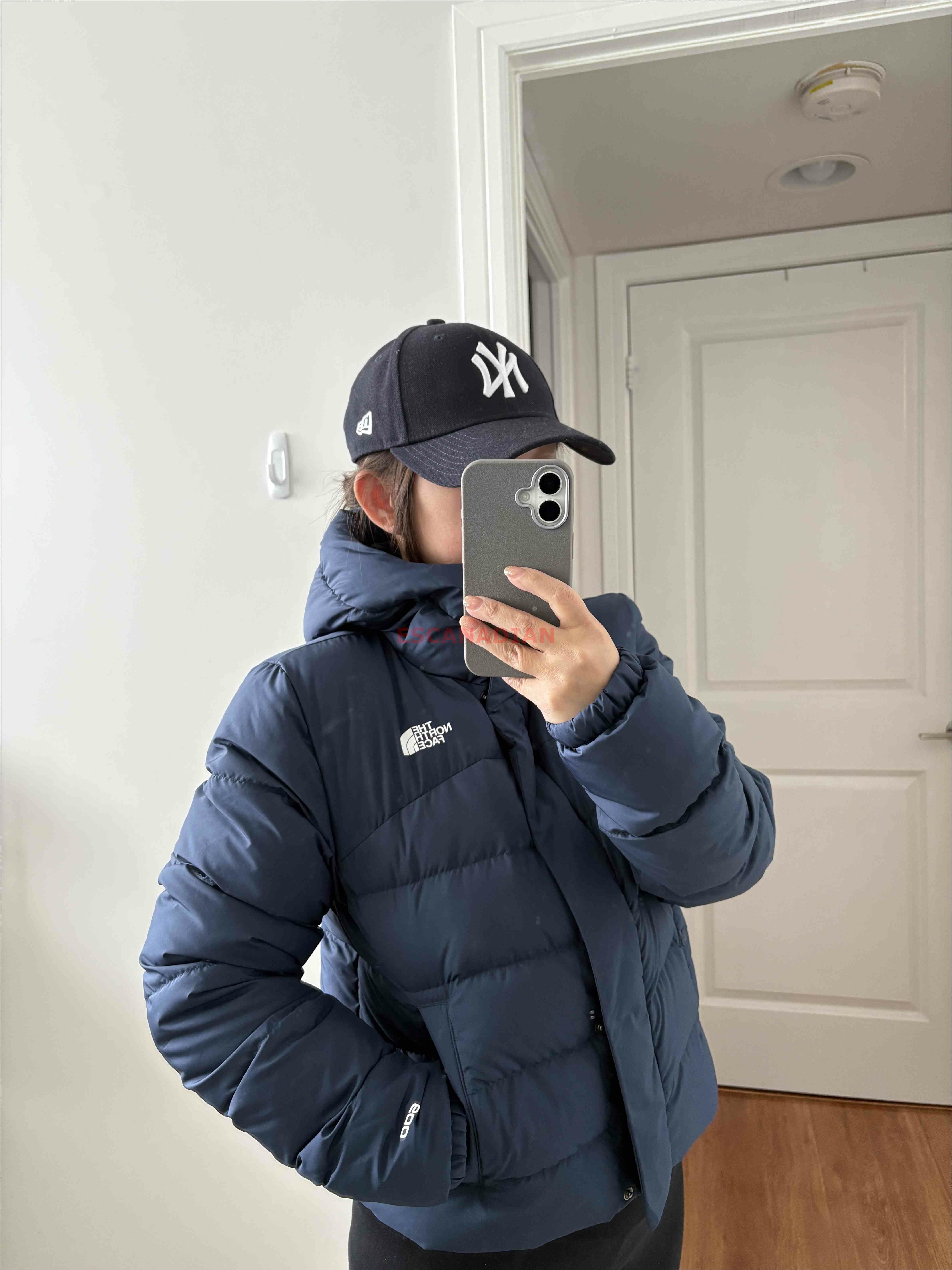 THE NORTH FACE 女大人 Baltic Puffer系列 防潑水 600蓬鬆羽絨 連帽外套 (小短版)