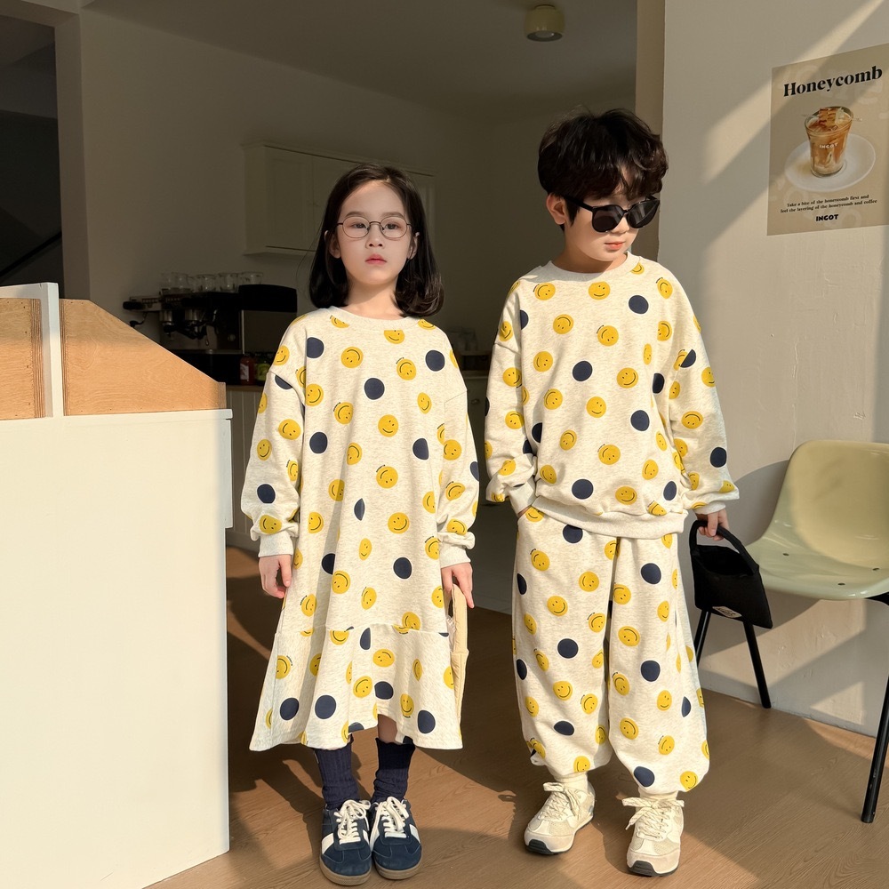 兄弟姐妹一起穿_滿版笑臉洋裝/套裝
