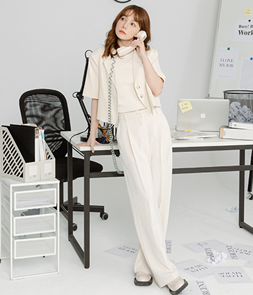 【期間限定】超顯瘦抗皺打褶西裝褲