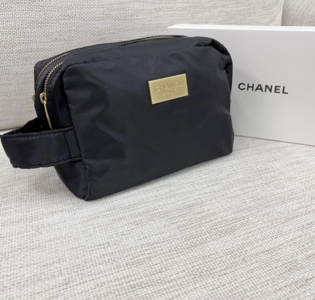 Chanel Beauty防水洗漱包