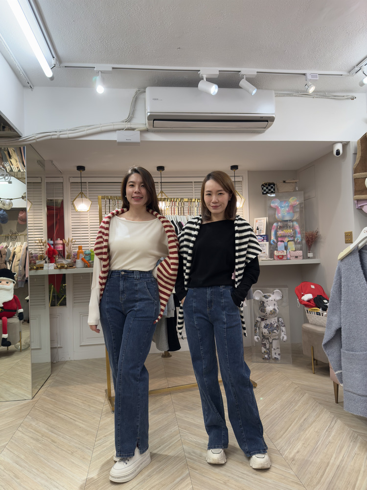 『L號』後腰可釦深藍牛仔寬褲