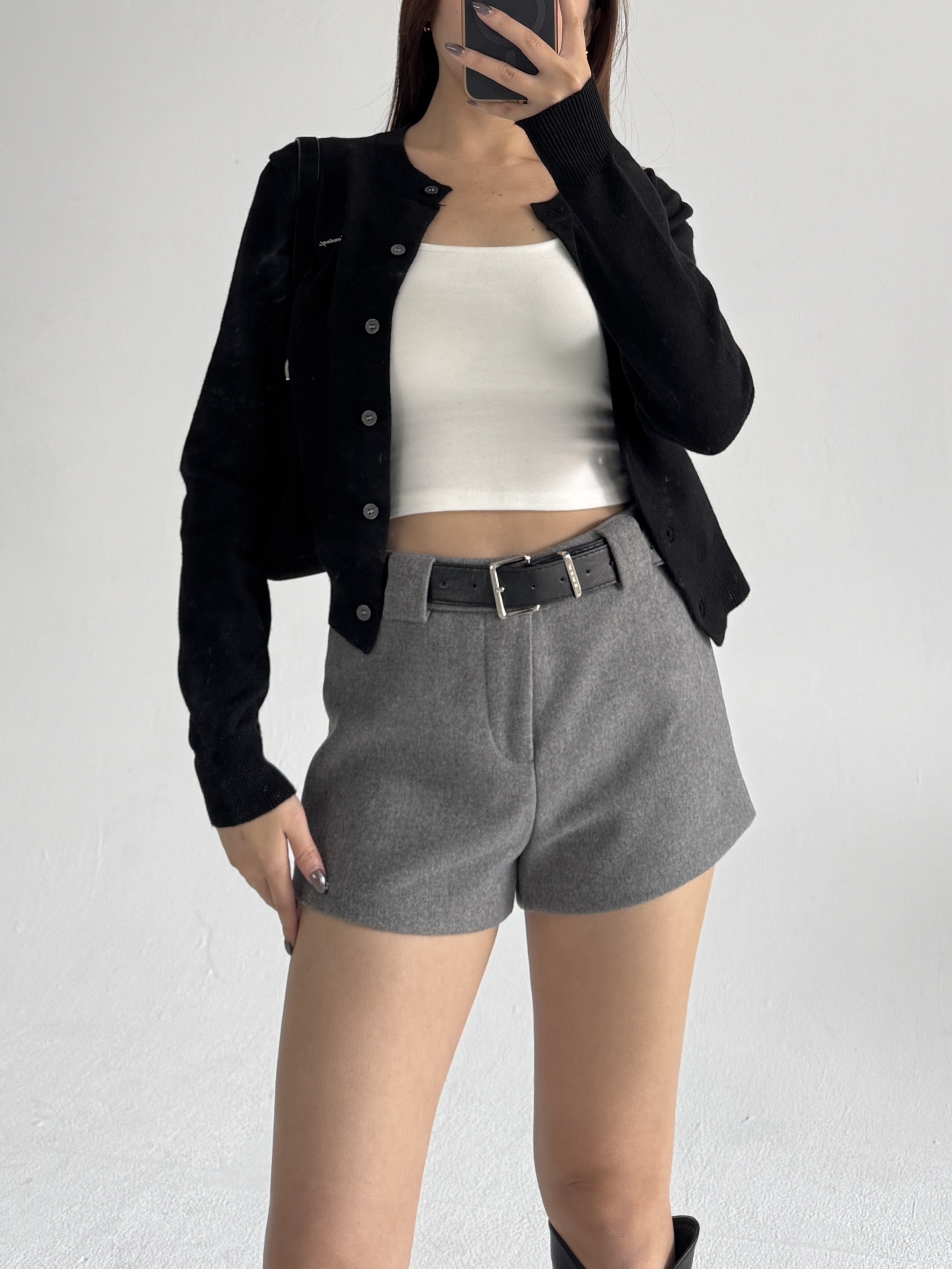 附皮帶🍷高級感毛呢Ａ字短褲(2色)