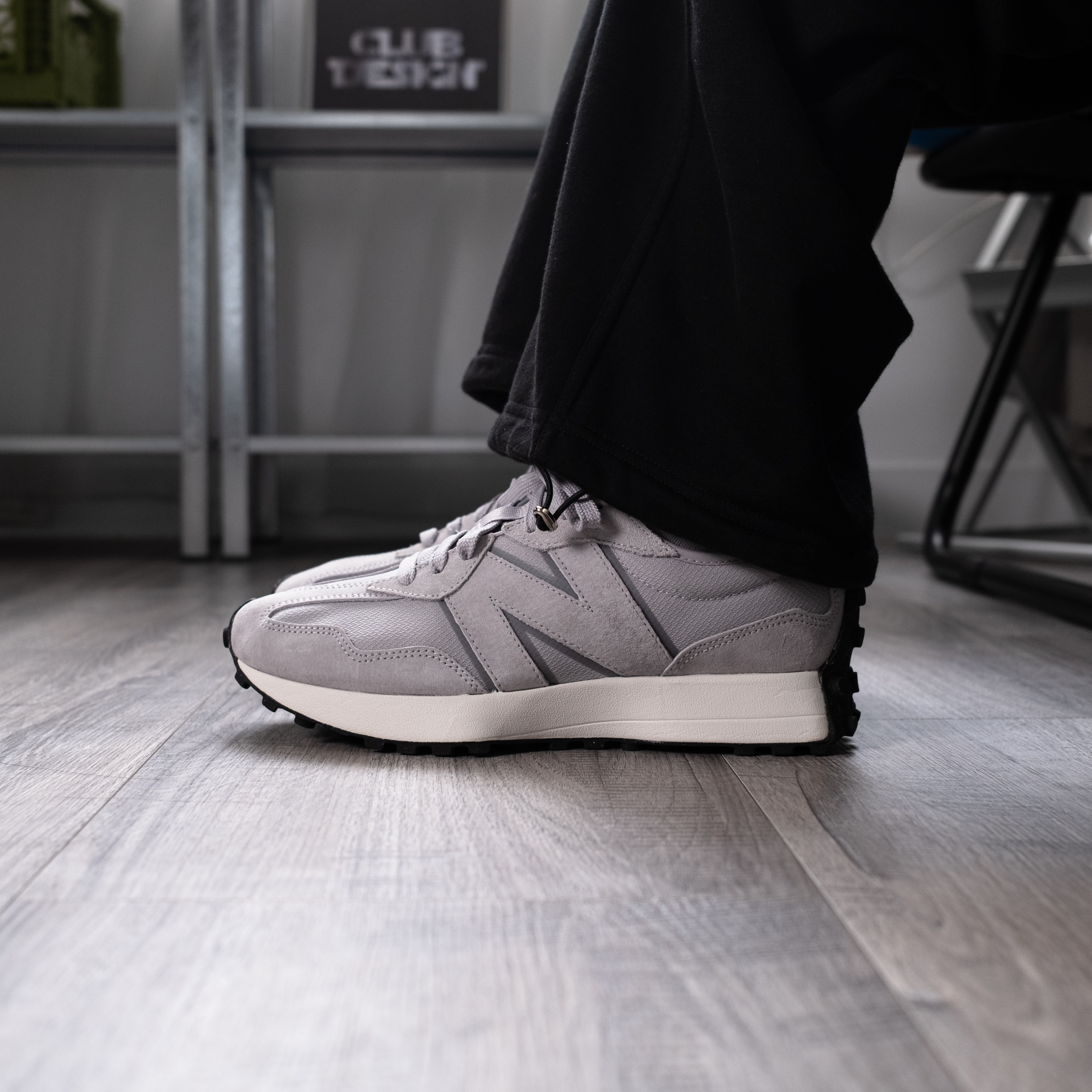 -(A13b)-NEW BALANCE 327 復古運動鞋 麂皮 中性 灰-U327SWA