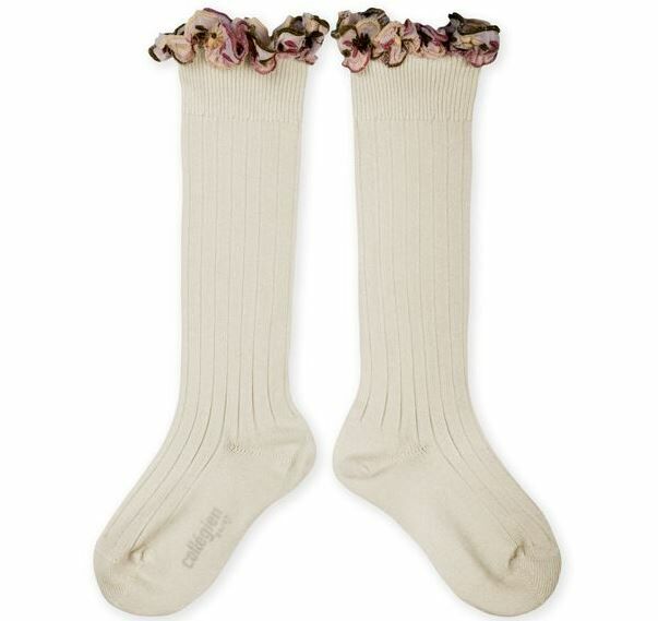 COLLEGIEN 花卉刺繡荷葉邊高筒襪 Eglantine-Doux Agneaux米白