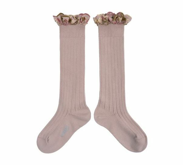COLLEGIEN 花卉刺繡荷葉邊高筒襪 Eglantine- Vieux Rose復古粉