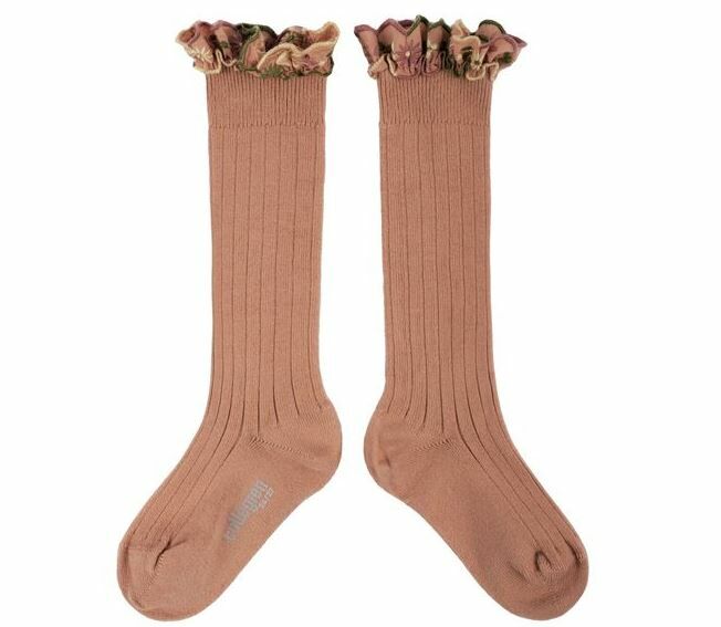 COLLEGIEN 花卉刺繡荷葉邊高筒襪 Eglantine-Bois de Rose玫瑰粉