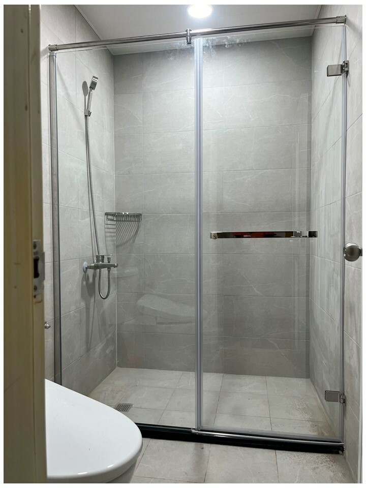 一字型無框淋浴拉門(2片式) 訂製品