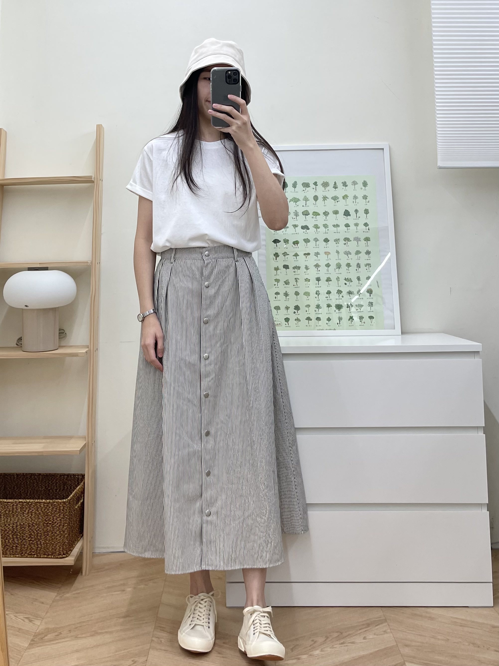 壓扣條紋微傘裙(現貨M)