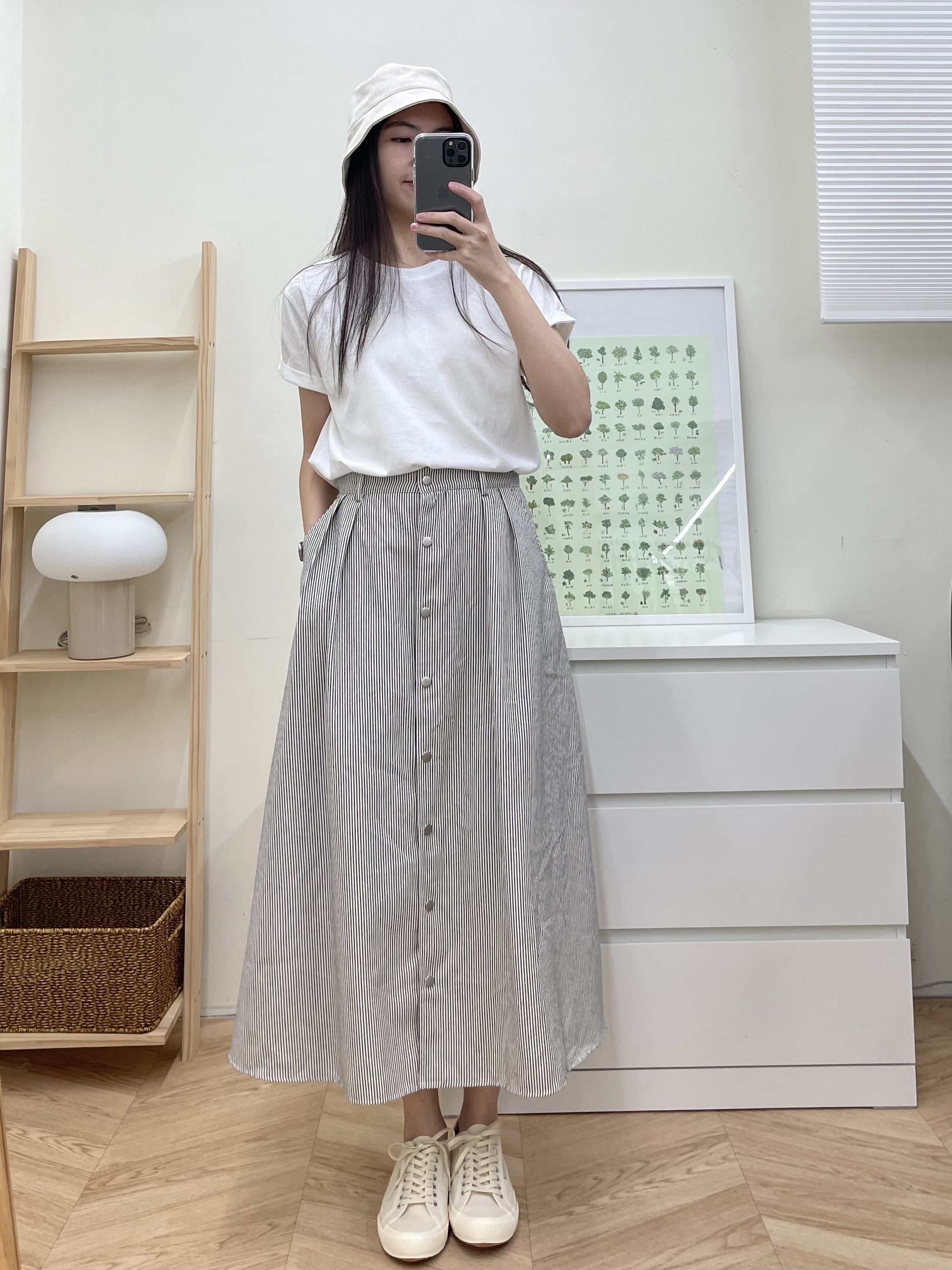 壓扣條紋微傘裙(現貨M)