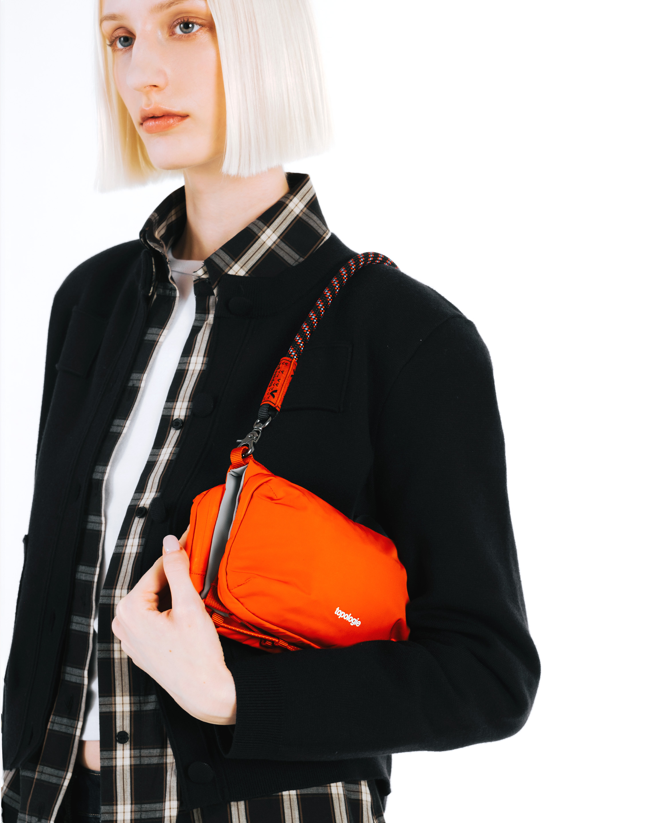 Bottle 水瓶斜背包 | 橘紅