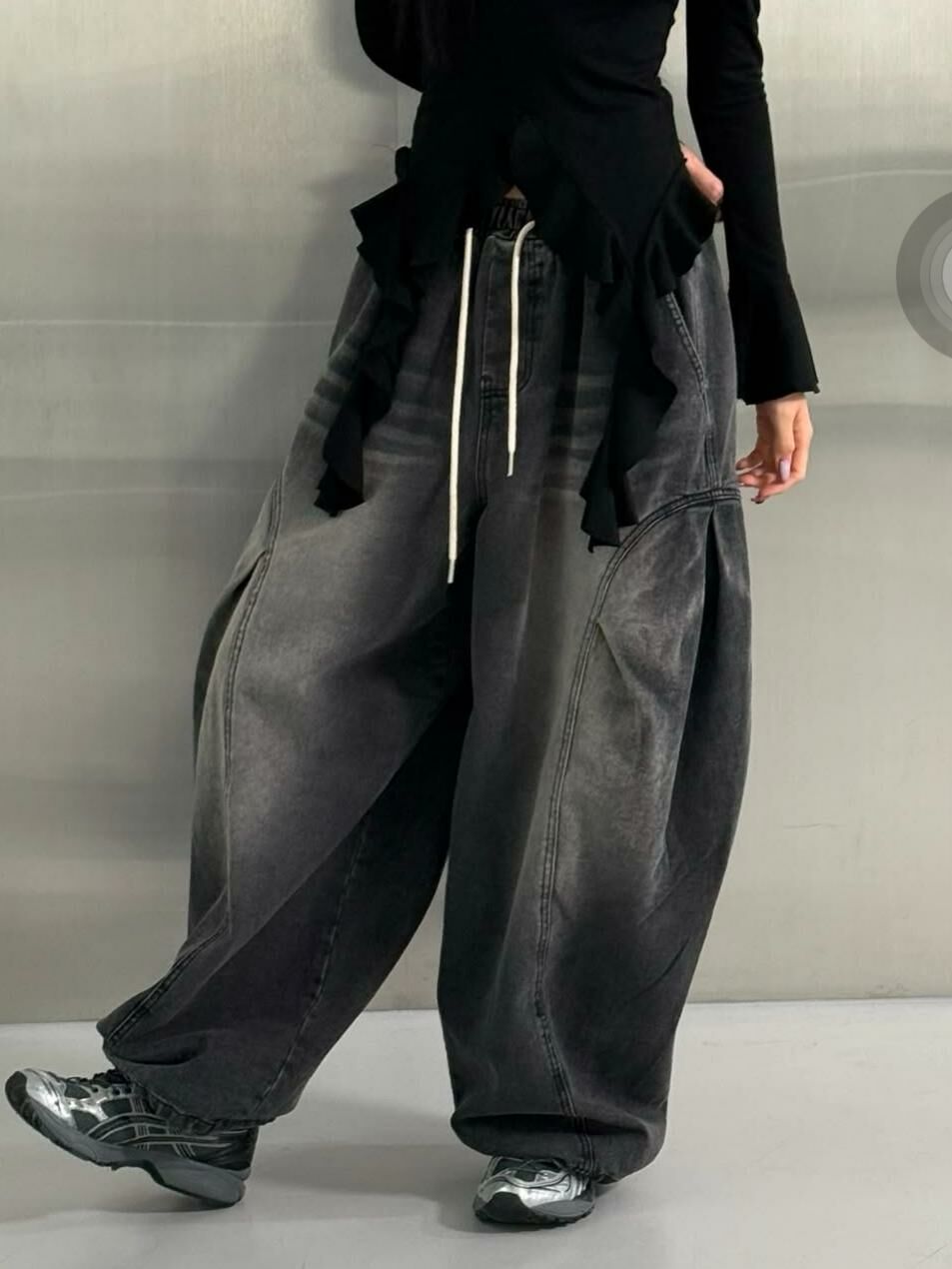 洗水鬆身牛仔褲 UNUSED-064P