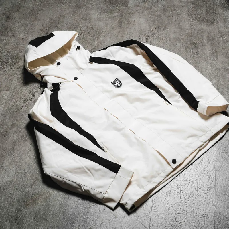 Bootlegway / BTLG Outdoor Jacket 雙層 風衣 外套 白色