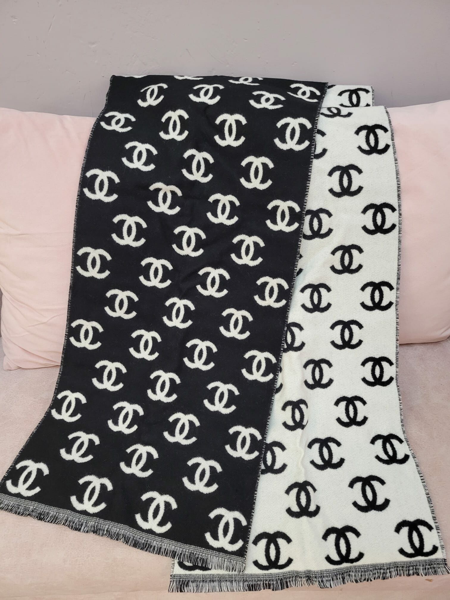 CHANEL AA7067 SCARF BLACK WHITE 33X198CM 圍巾 頸巾