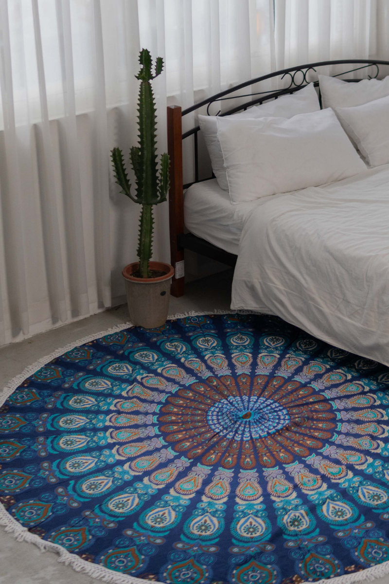 孔雀絲邊圓形染布 / 野餐墊 － 和平