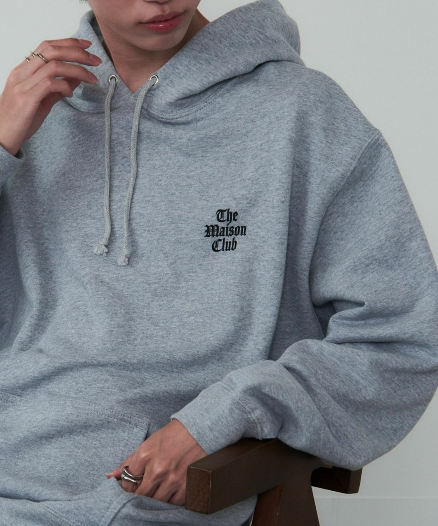 日牌 Maison Club One Point Logo Hoodie