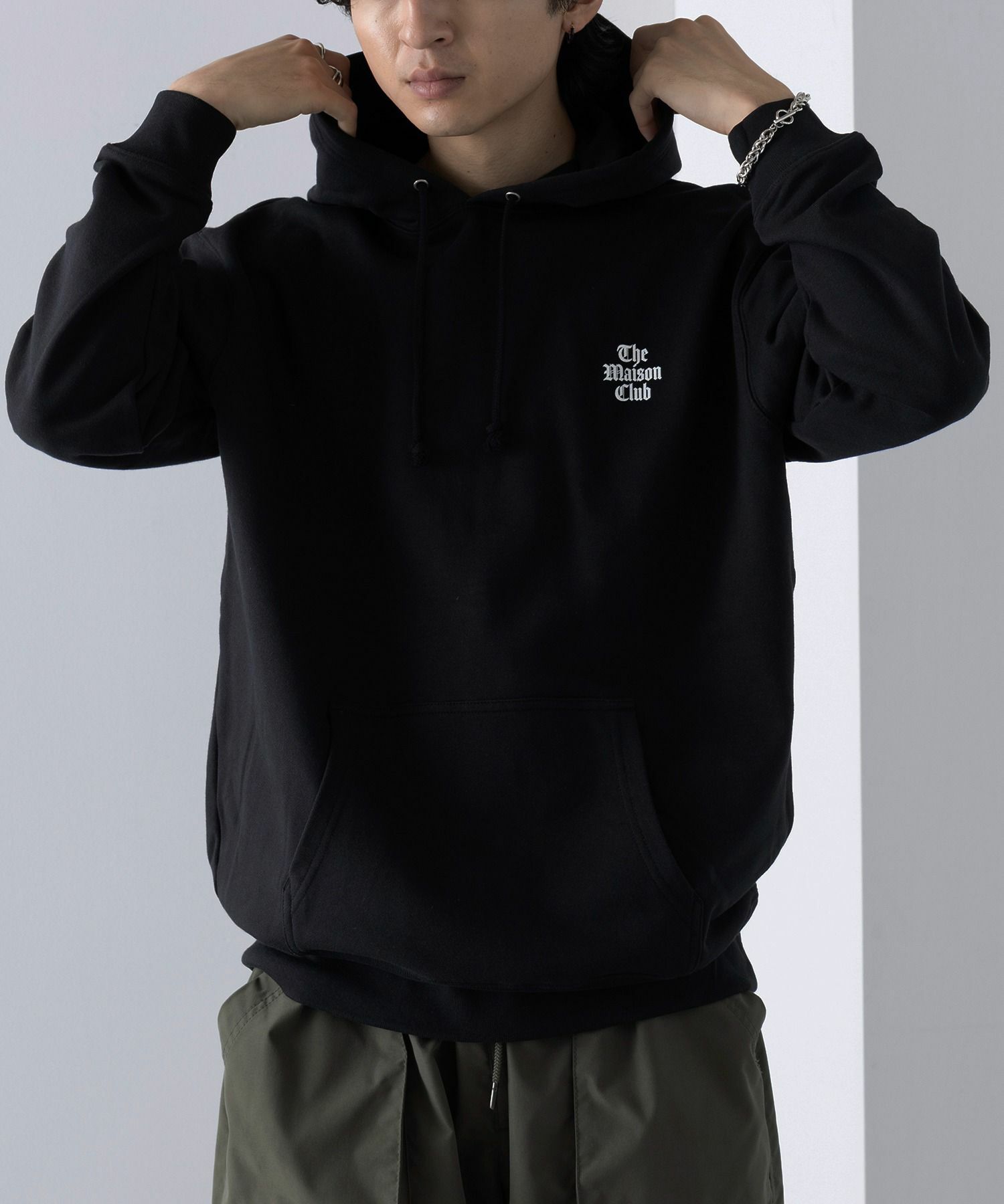日牌 Maison Club One Point Logo Hoodie