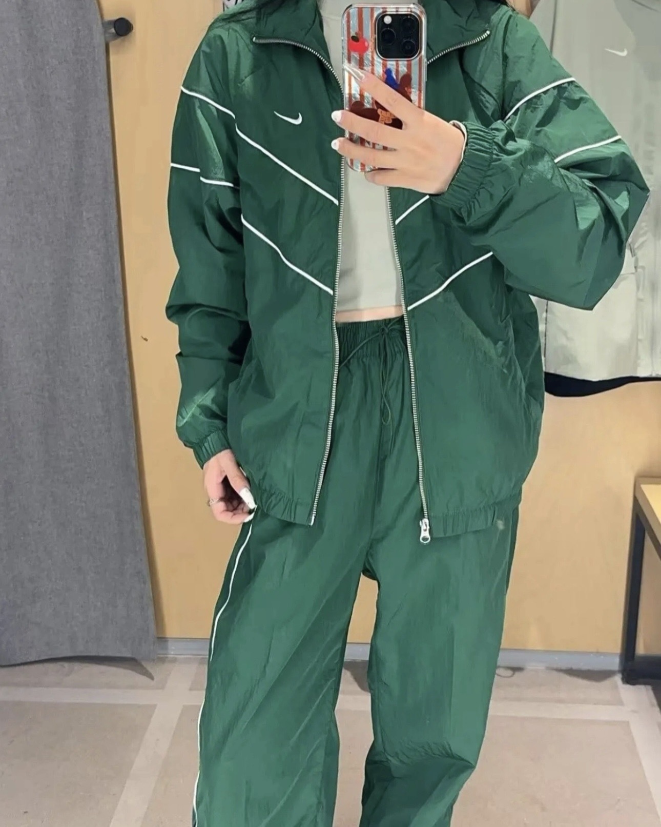 #預購 Nike Windrunner 刺繡LOGO 套裝 女款  FV6305-300 外套 FV7656-300 褲子