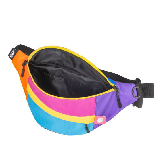 224945 Pbandai 預訂 2025/5月 仮面ライダーガヴ×KANGOL SPORT（カンゴールスポーツ）スリングバッグ