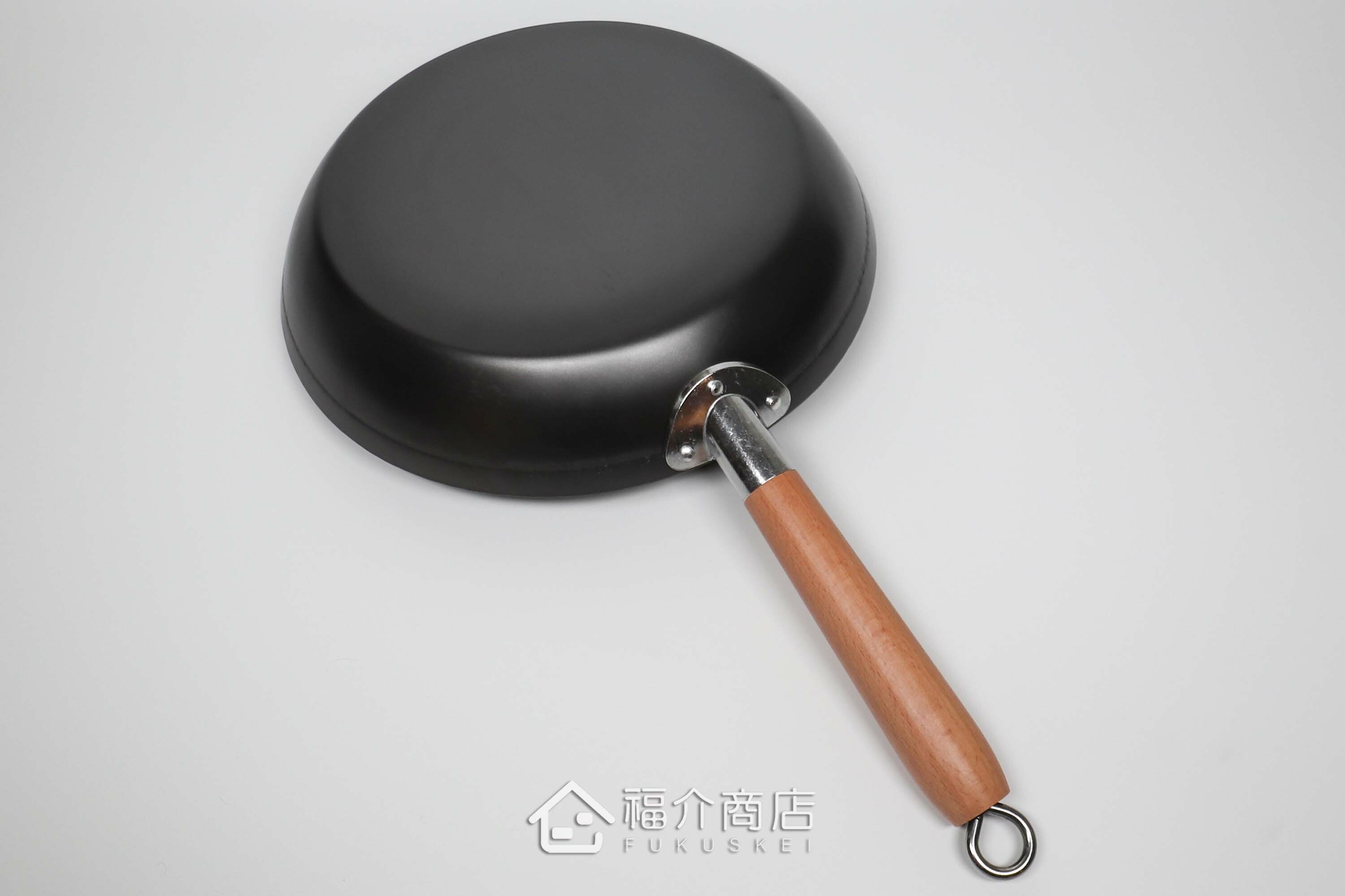 日本鐵製的木柄平底鍋板厚1.6㎜