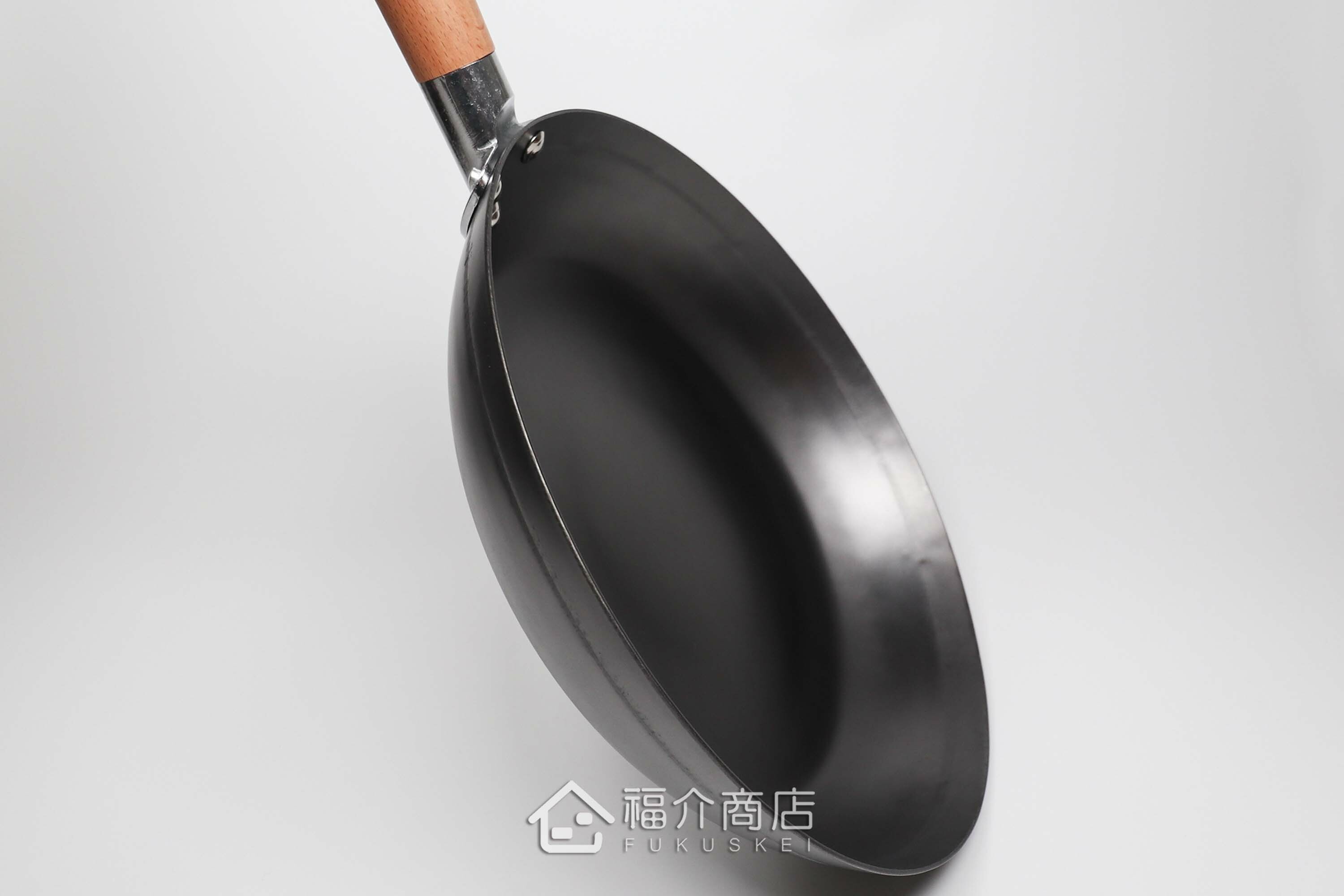 日本鐵製的木柄平底鍋板厚1.6㎜