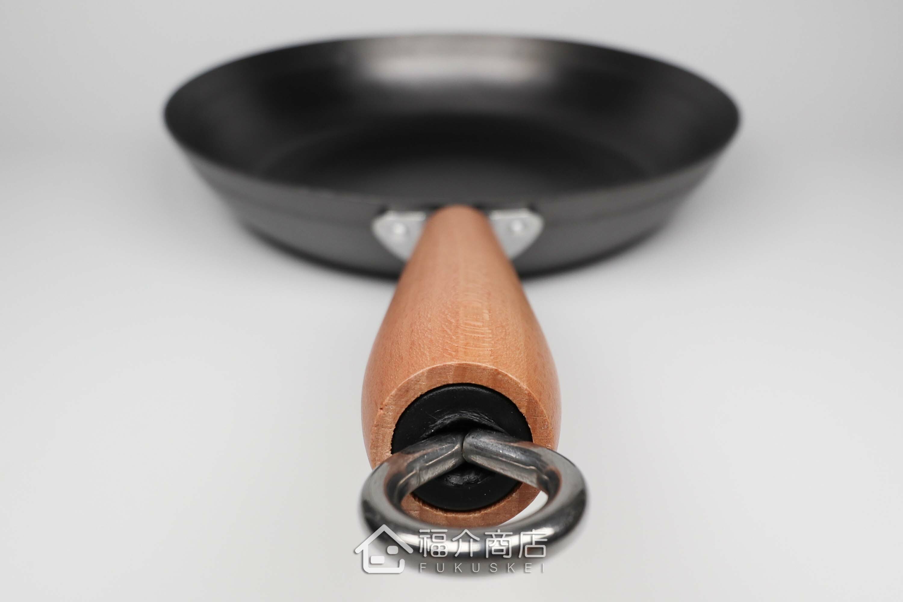 日本鐵製的木柄平底鍋板厚1.6㎜