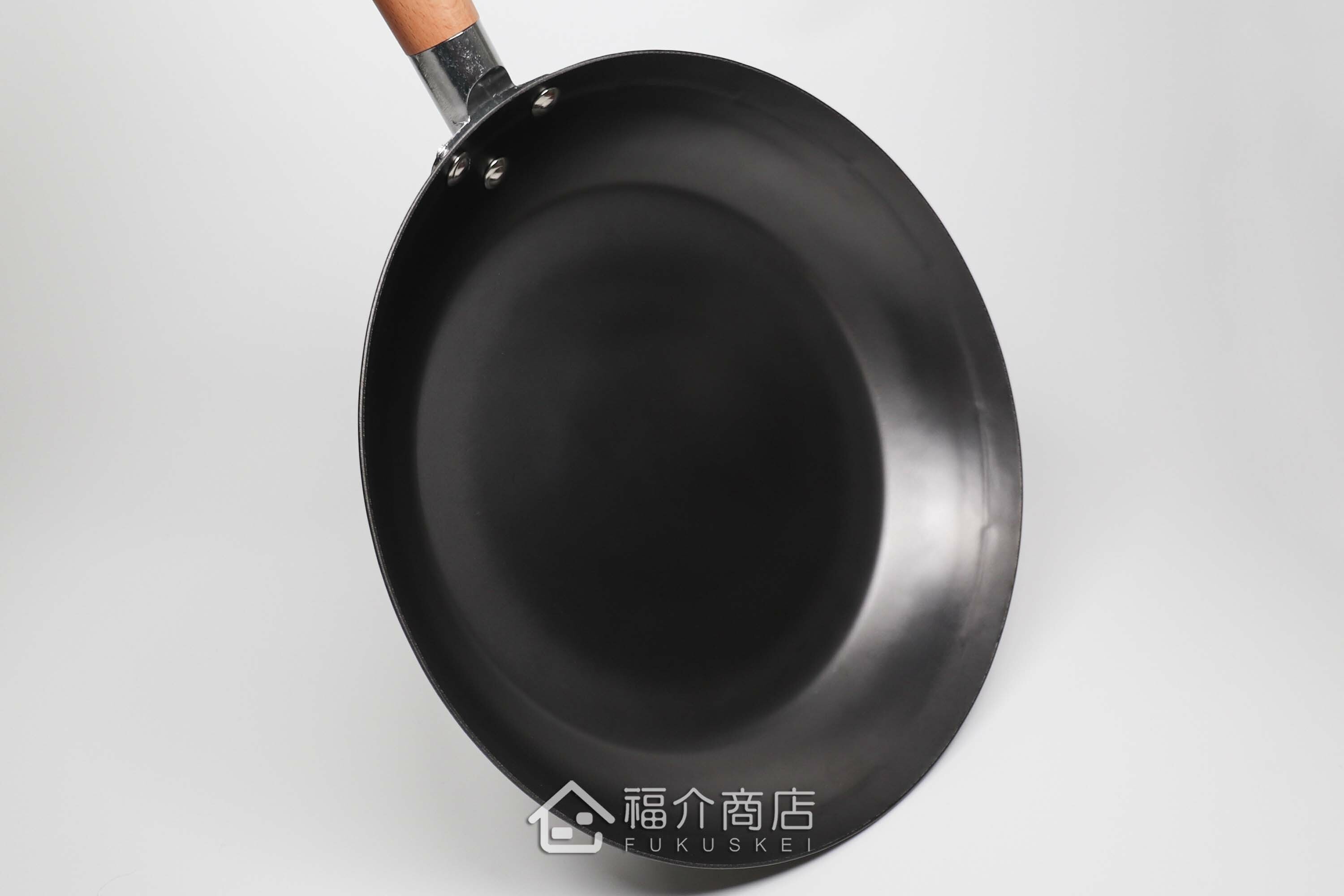日本鐵製的木柄平底鍋板厚1.6㎜