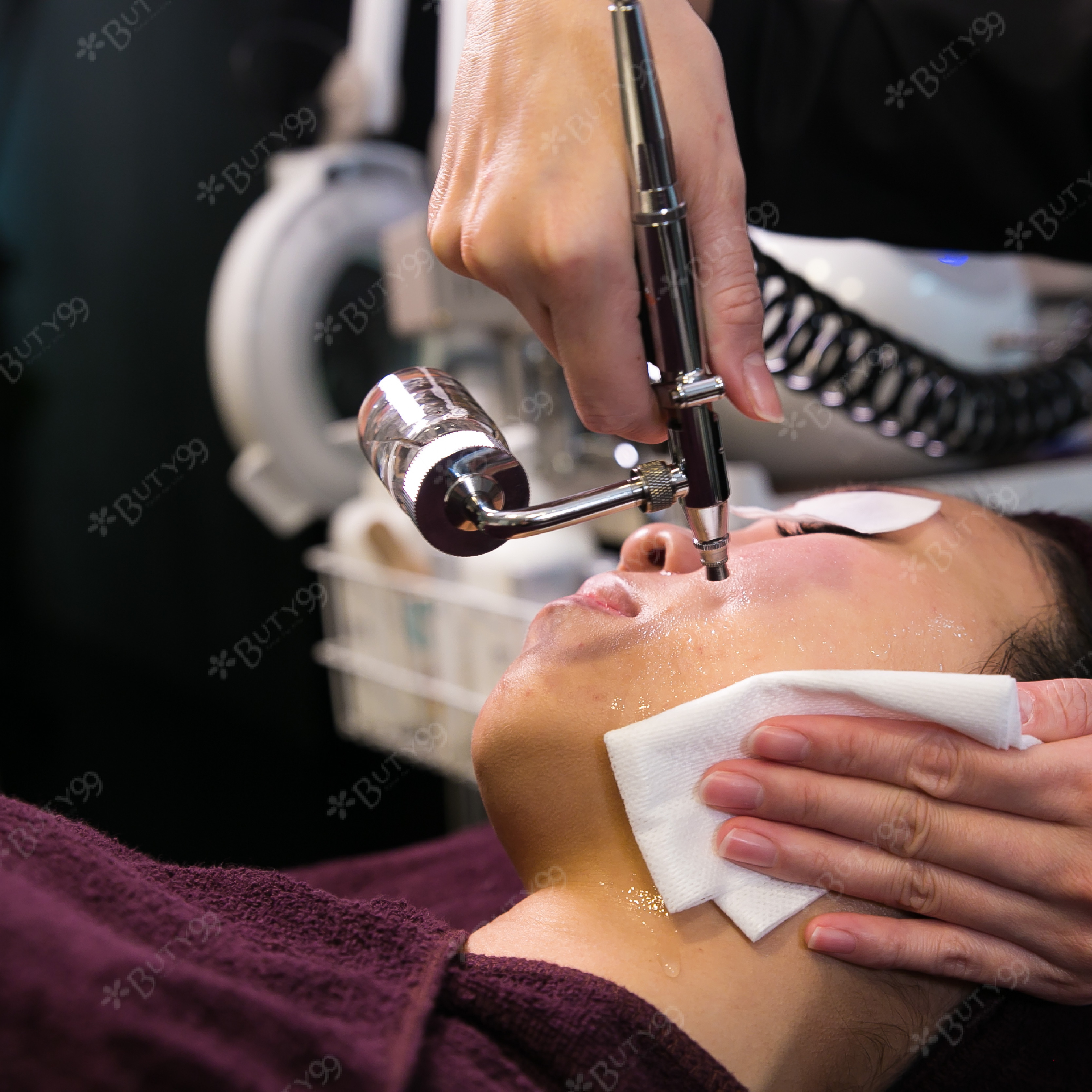 《台北》男女適用!頂級活氧奇肌護理,裸妝水光肌養成!共兩次,550元