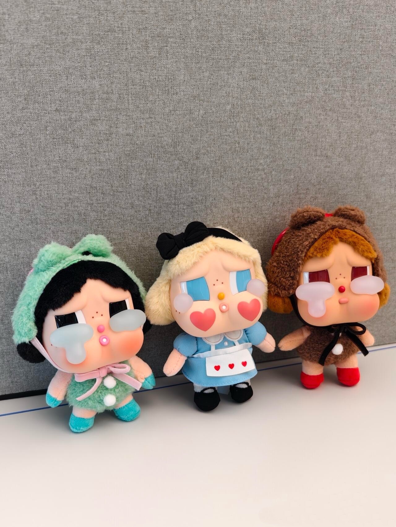 POP MART 泡泡瑪特 CRYBABY 哭娃毛絨公仔系列  悲傷俱樂部 眼淚工廠 盲盒 吊飾