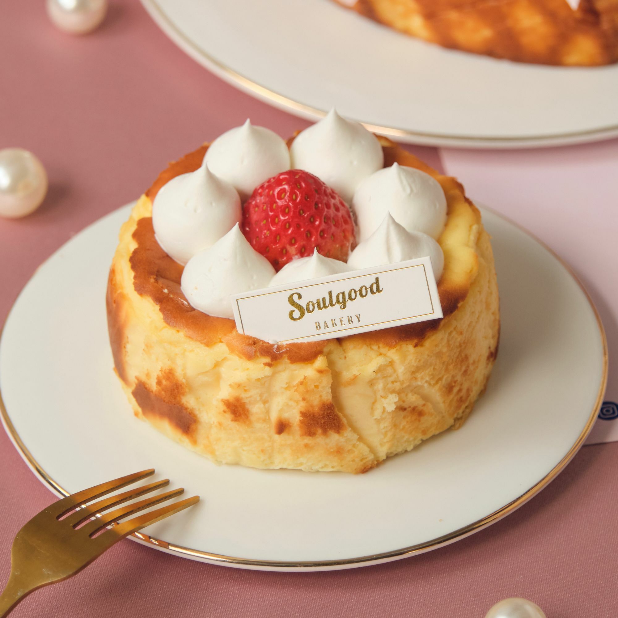 Strawberry Cream Soul Baby Basque Burnt Cheesecake