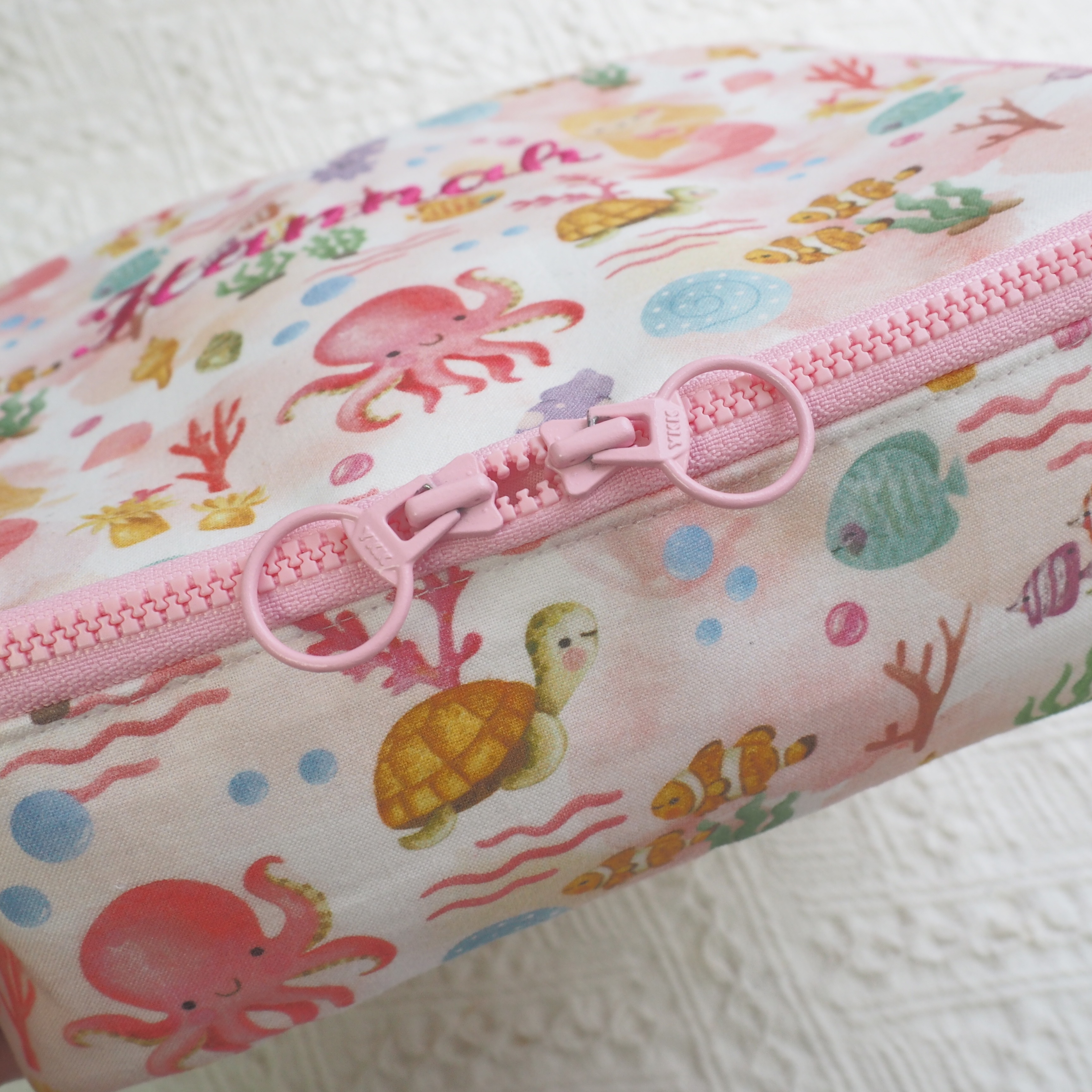 衣物收納袋 - 中【可自選圖案】