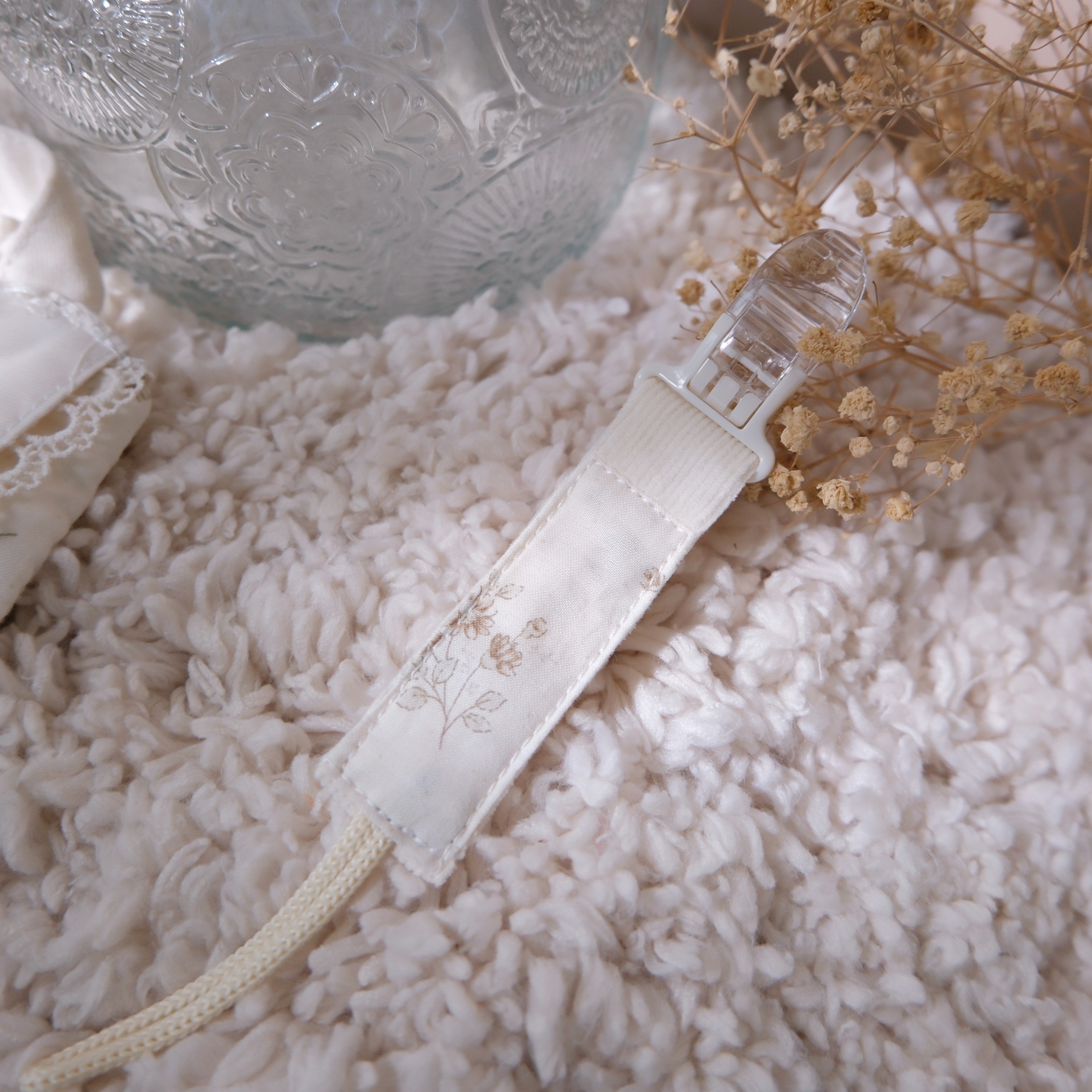 Hi Y.P store-拼接短版鱷魚夾-古雅雛菊