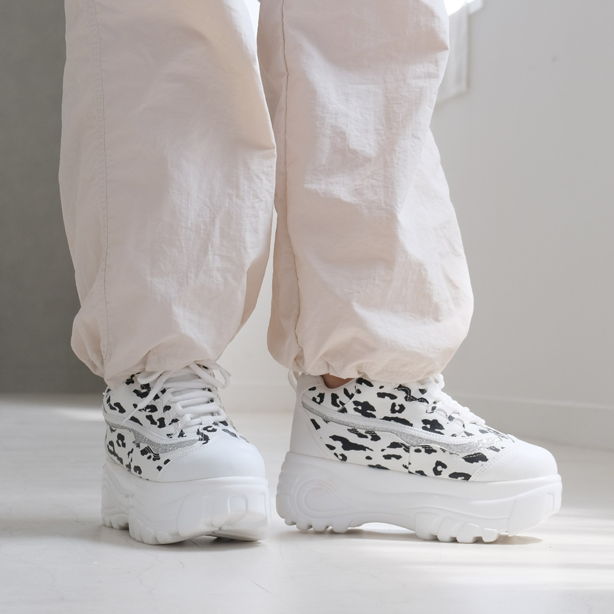 超好走女鞋 繫帶厚底運動鞋【FT8046】