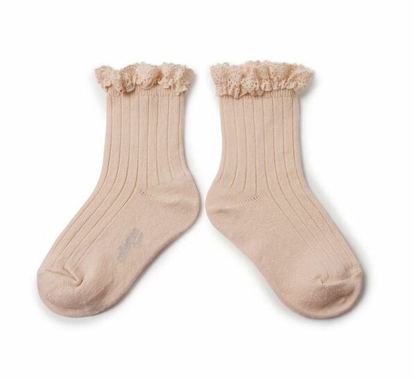 (預購) COLLEGIEN 蕾絲邊羅紋短襪 Lili - 590 Sorbet 冰淇淋粉