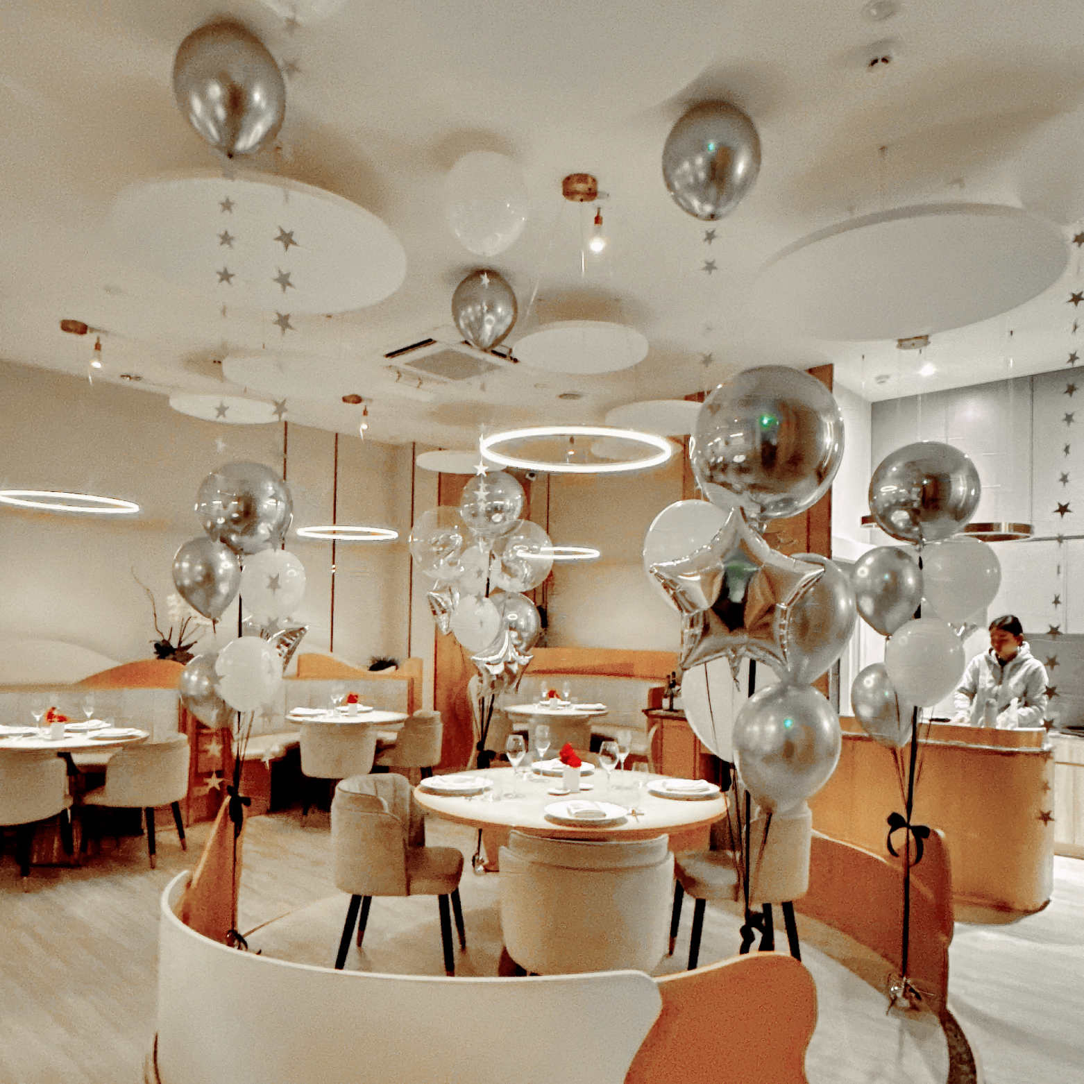 【餐廳】方蒔．銀白色系