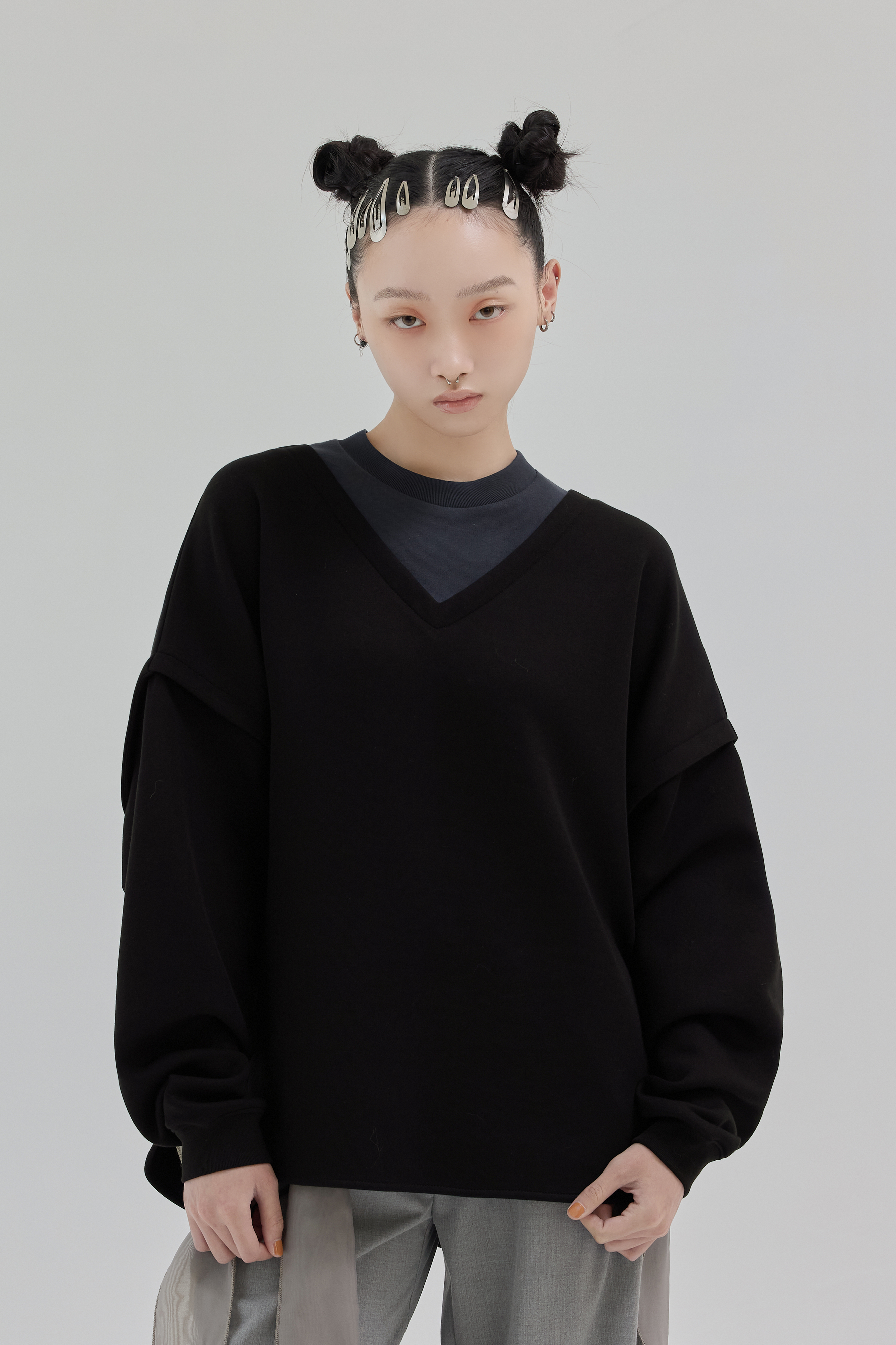 Double Layer Colorblock Long Sleeve Tee｜Black