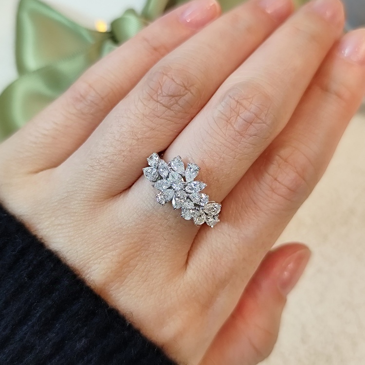 18K白金鑽石戒指