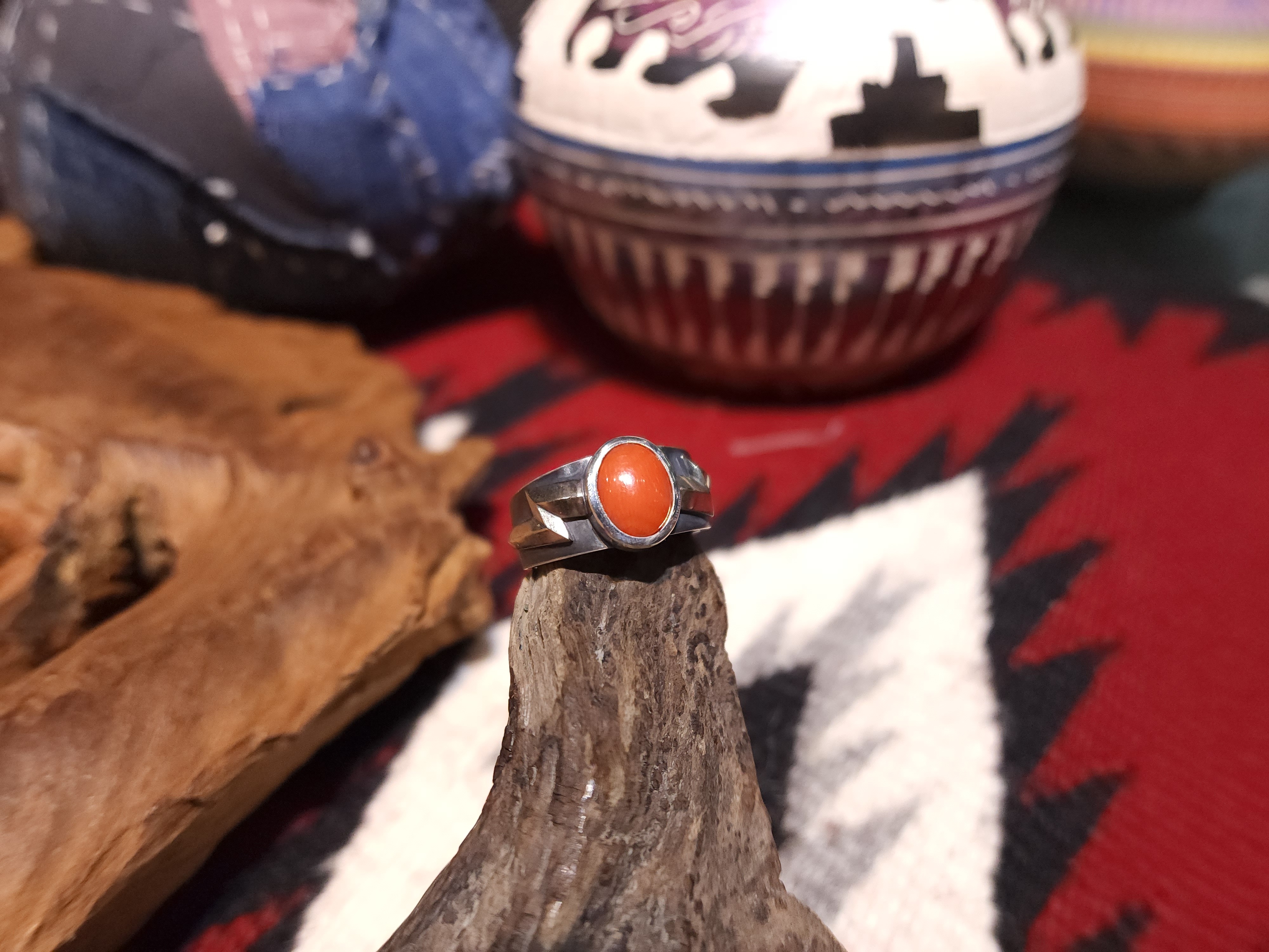 *Black Venom Jewelry- Freedom & Prayer 純銀閃電戒鑲沙丁珊瑚