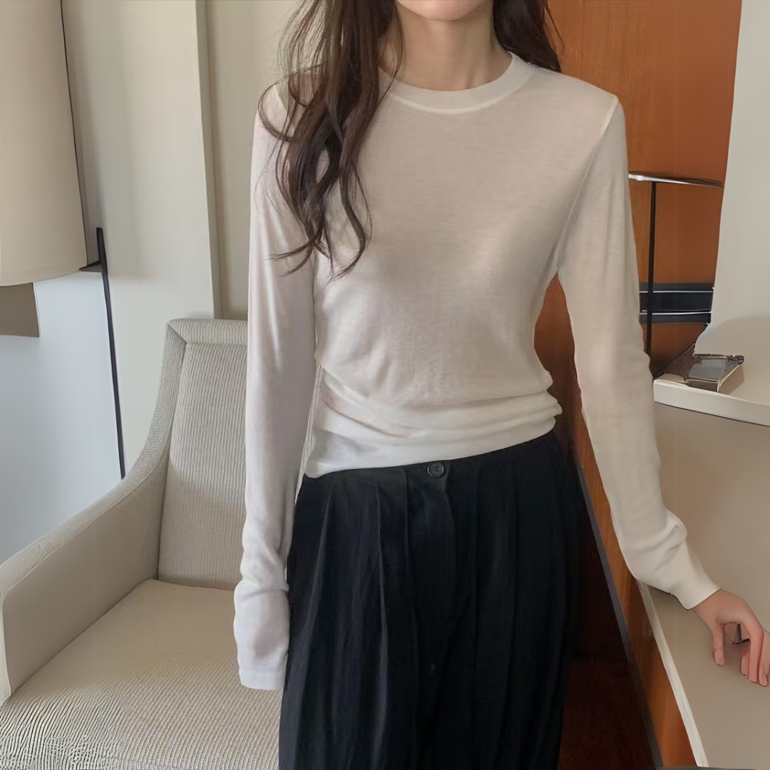 莫蘭迪色薄款圓領內搭上衣