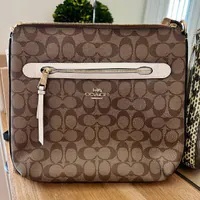 [S] COACH F77693 SIGNATURE LEATHER SNK MAE XBODY,IM/KHAKI CHALK MULTI, 193971253527 (SCO1121)