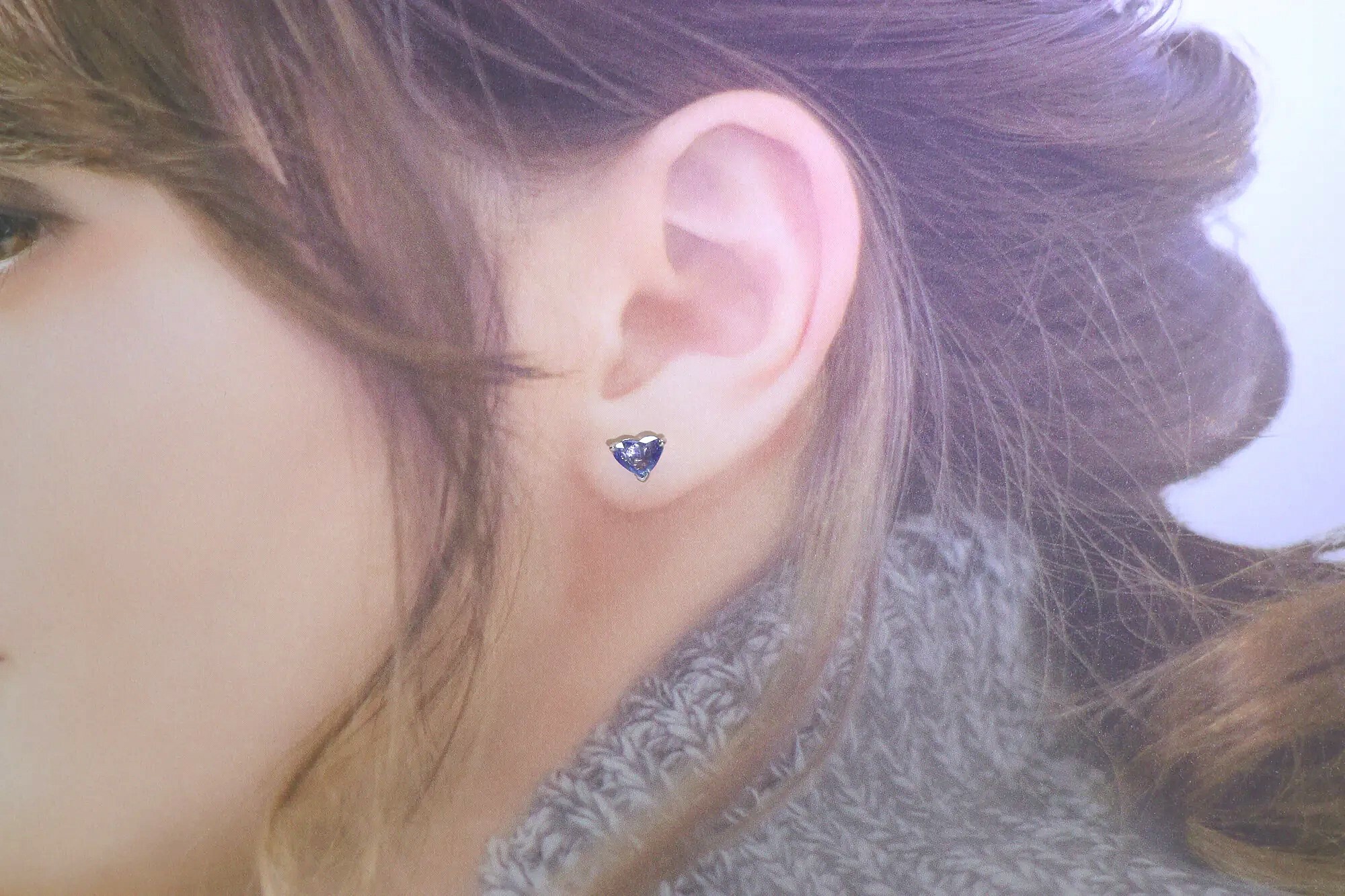 18K White Gold 1.80ct Sapphire Earrings